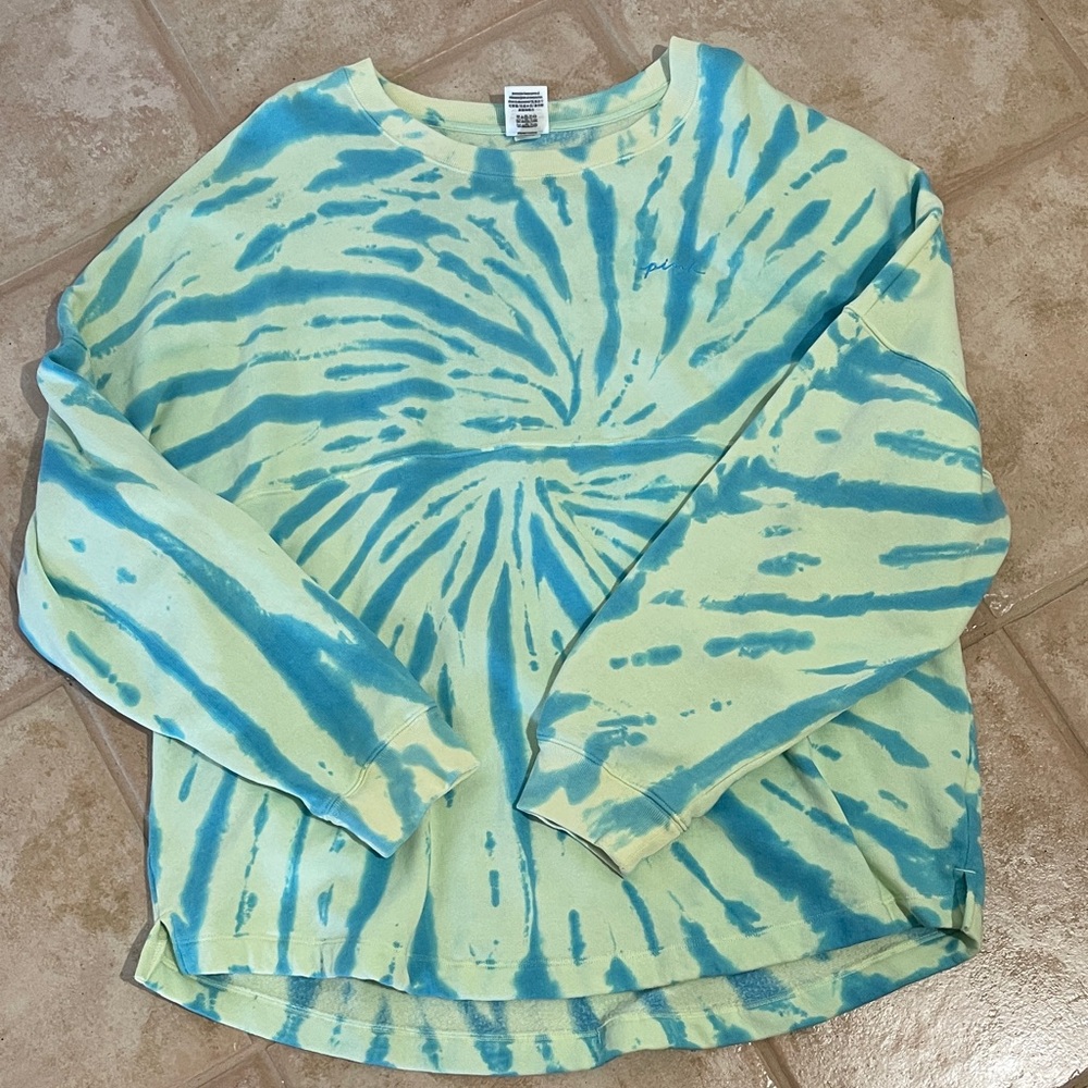 PINK Victoria's Secret Blue and Green Swirl Long Sleeve
